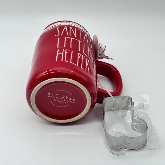 Rae Dunn SANTA’S LITTLE HELPER Red Ceramic Mug with Stocking Cookie Cutter - Picture 5 of 5